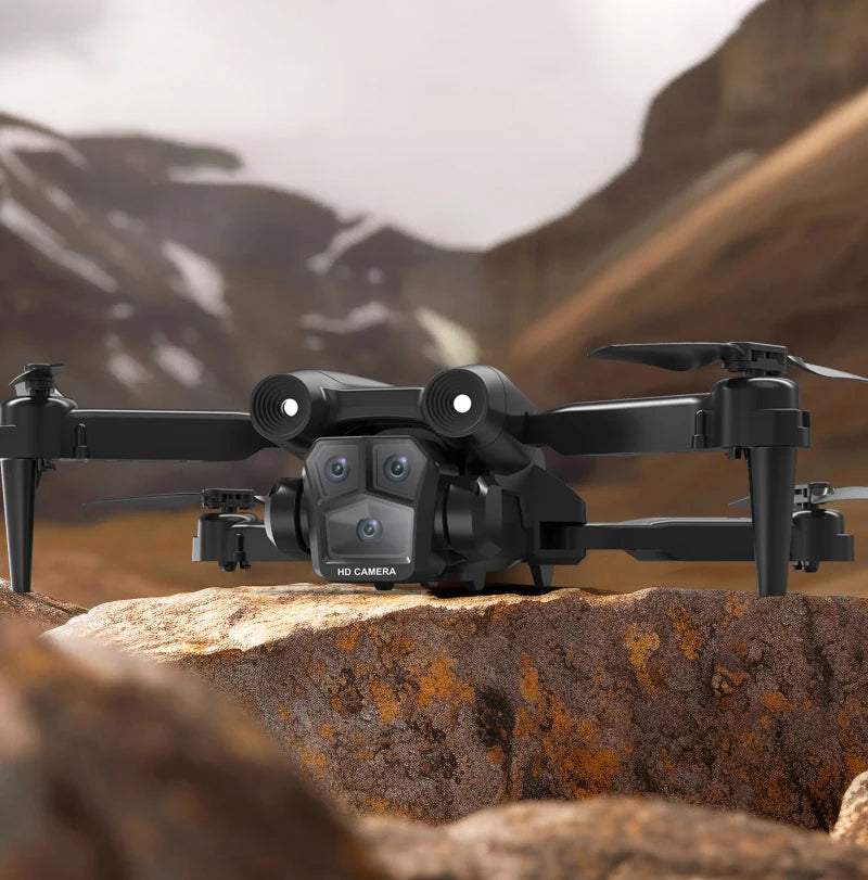 Drone RC M4 pousado com braços abertos Drone RC M4 pousado com braços abertos